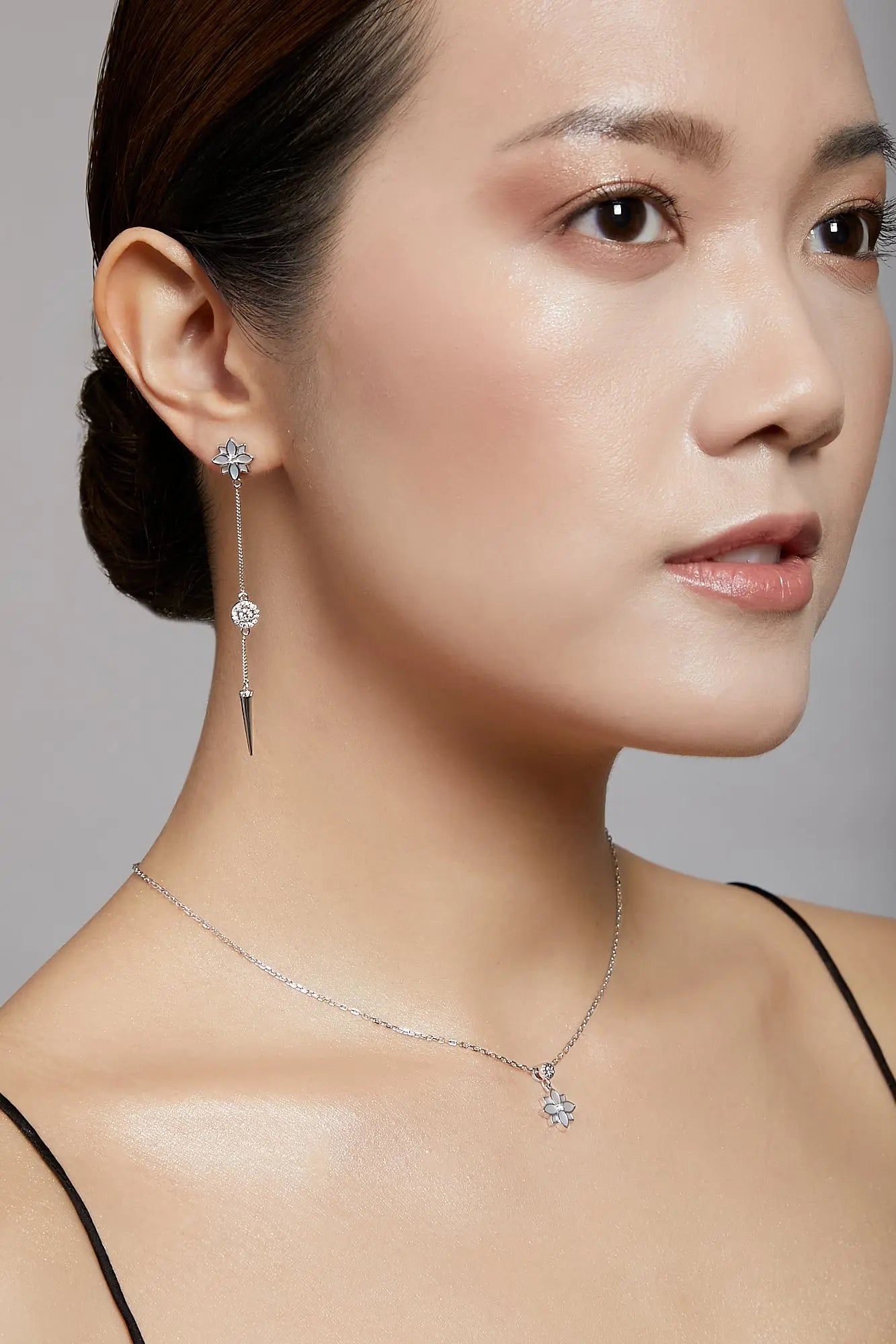 Clematis Retro Thorn Silver Dangling Earrings Dryden Jewelry