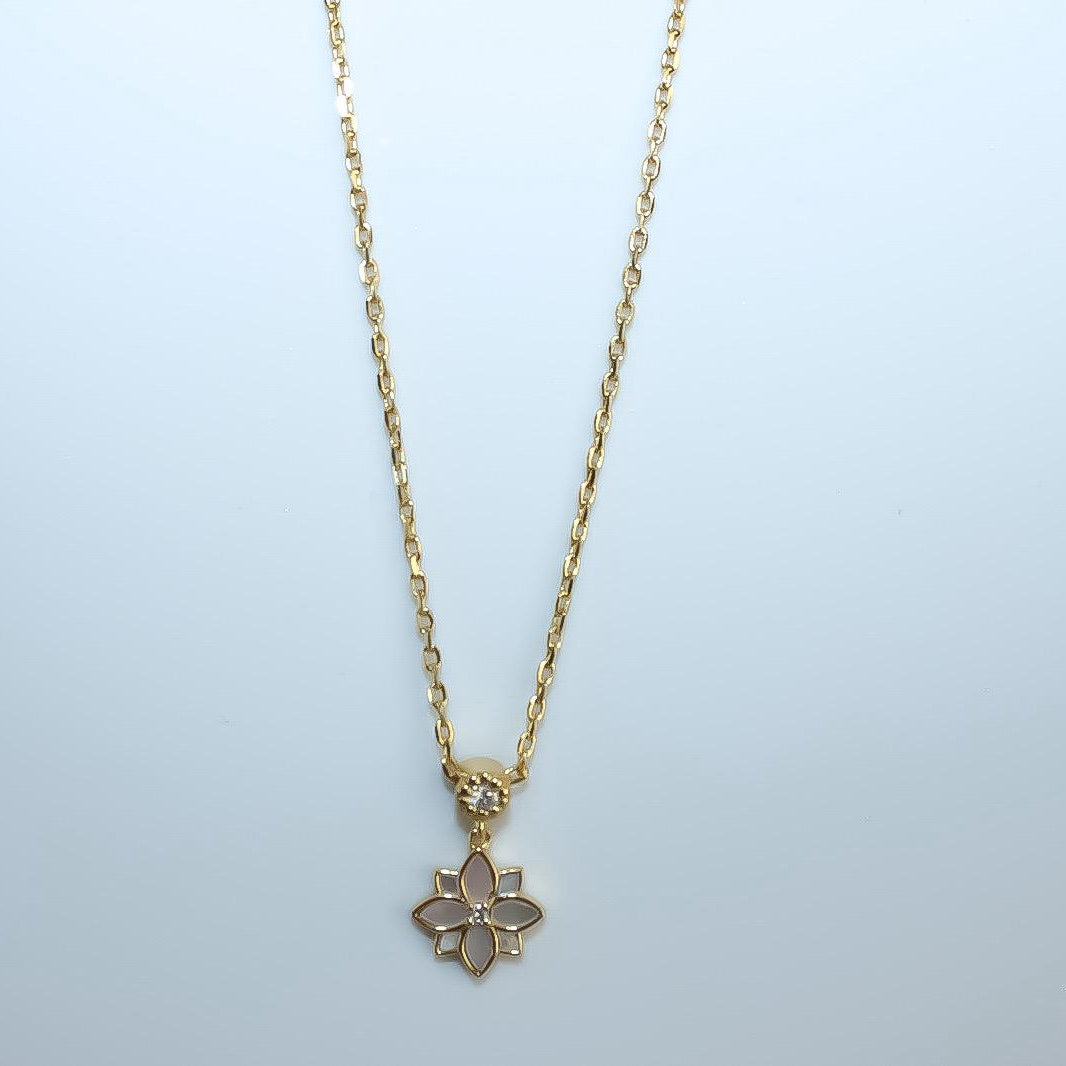 Clematis Mini Glamor Yellow Gold Necklace