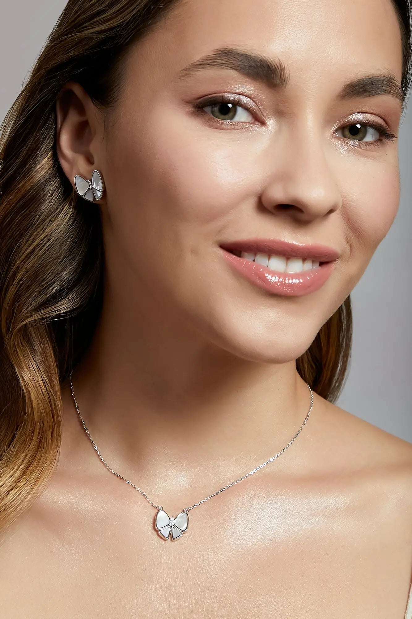 Playful Bow White Mother of Pearl Necklace Dryden Jewelry