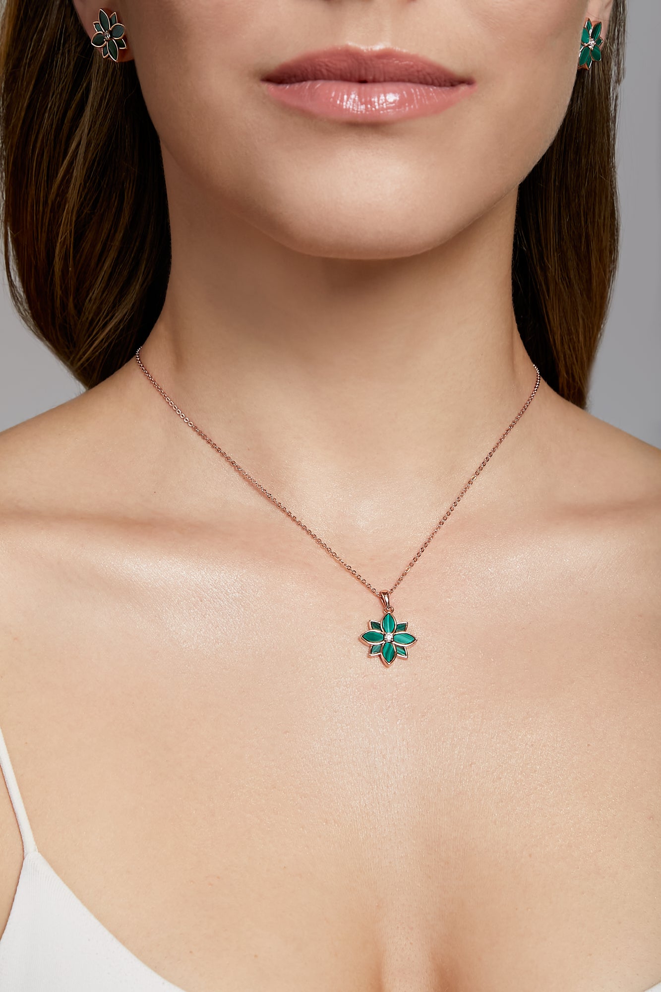 Clematis Malachite Classic Necklace