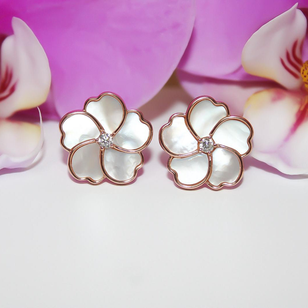 Clover Faith White Mother of Pearl Classic Studs